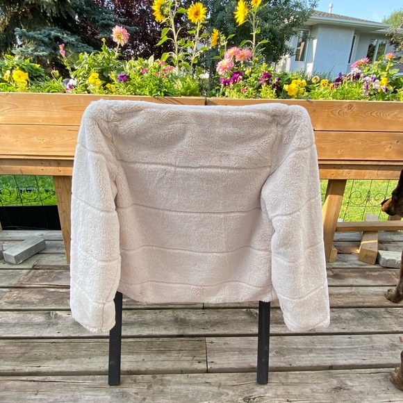 CISono Jacket. Size M. 100% polyester - Picture 1 of 7